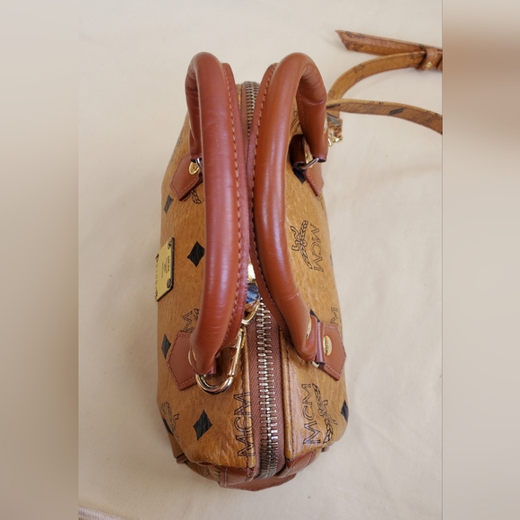 Mini MCM Shoulder Bag - Picture 7 of 16